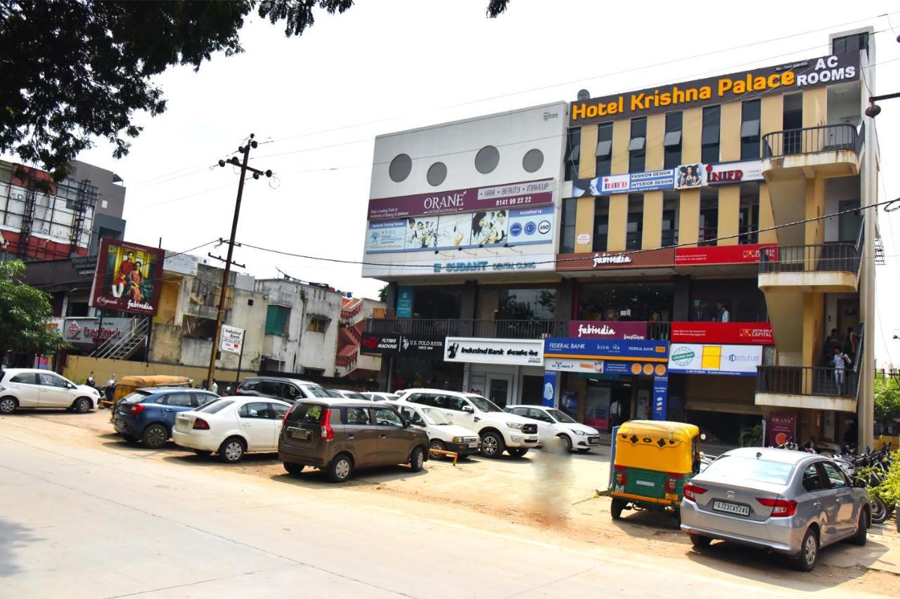 Hotel Krishna Palace Anand Exterior photo